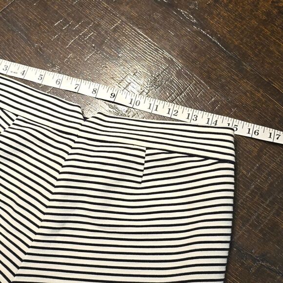 BCBG Max Azria Black White Striped Shorts - Picture 11 of 15